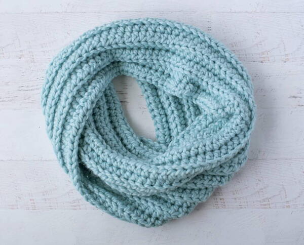 Easy Crochet Scarf