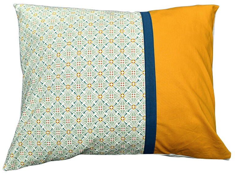 Easy Pillowcase Tutorial AllFreeSewing Com