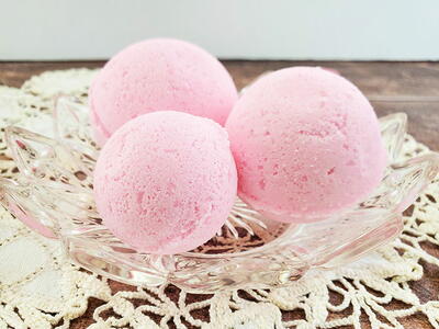 How To Make Bubbling Bath Bombs