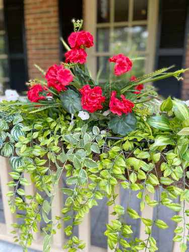 Diy Summer Planter Idea With Faux Flowers