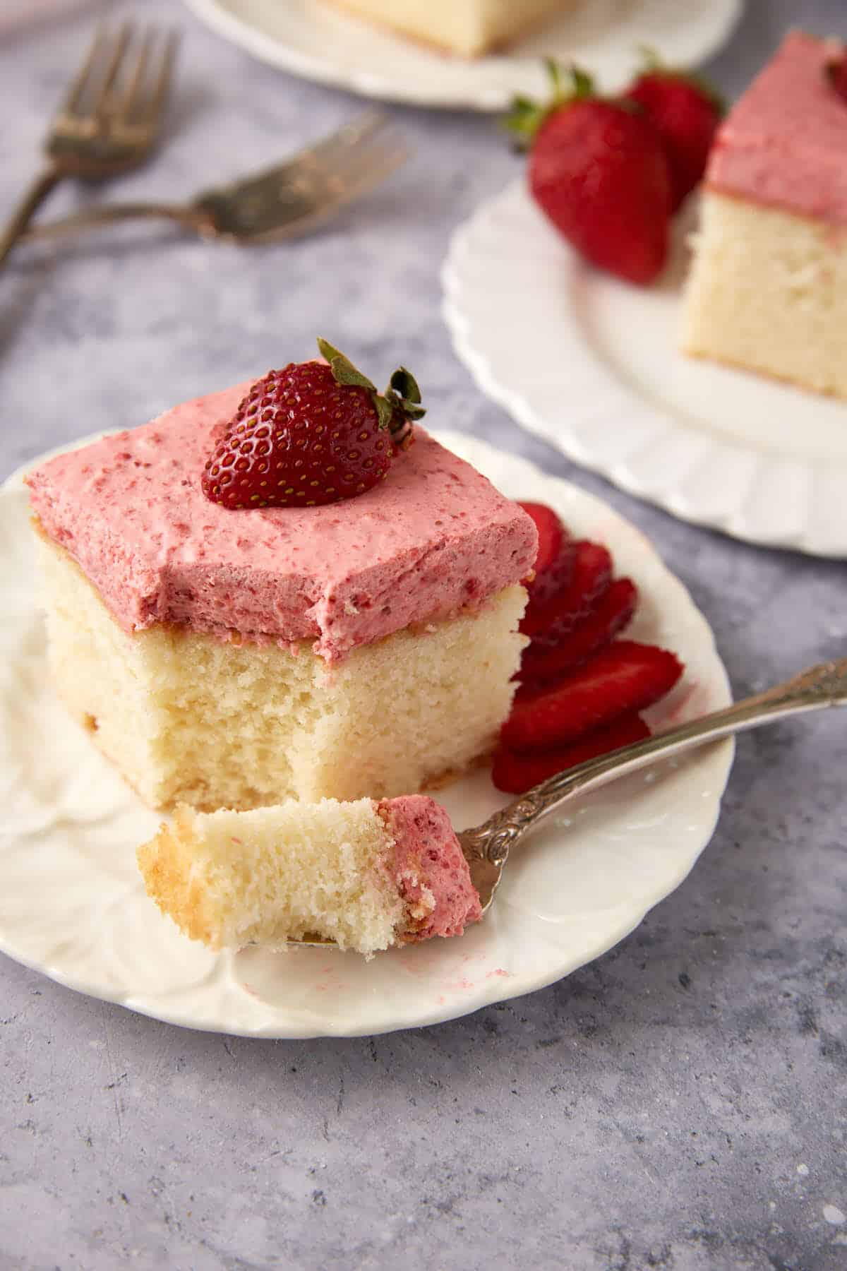 Strawberry Mousse Cake | FaveSouthernRecipes.com