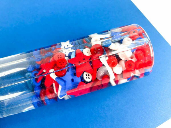 Easy Patriotic Sensory Bottles Diy