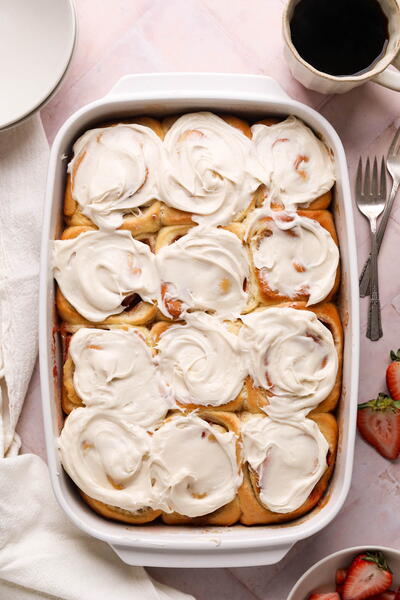 Fresh Strawberry Cinnamon Rolls