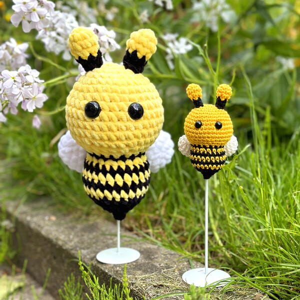 Buzzy The Bee Amigurumi - Free Bee Crochet Pattern