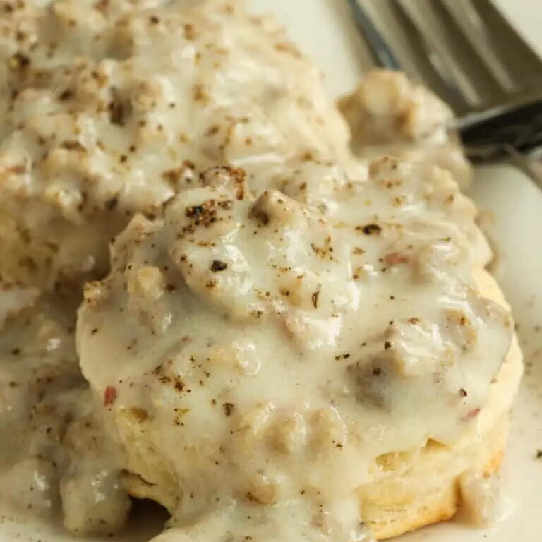 Sausage Gravy | FaveSouthernRecipes.com