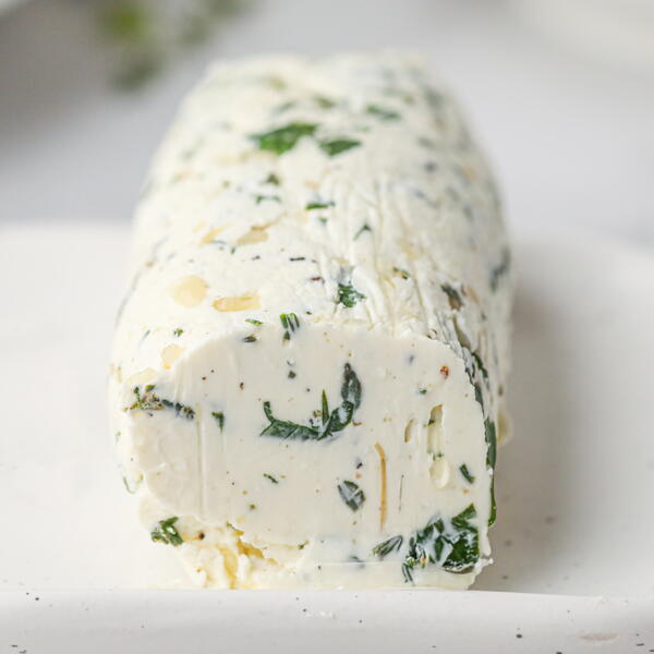 Garlic Compound Butter | RecipeLion.com