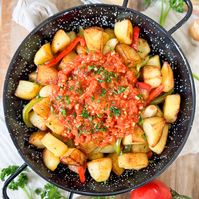 Poor Man´s Potatoes With Tomato Sauce