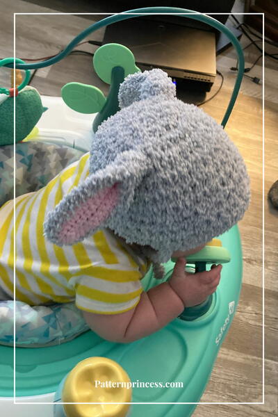 容易Crochet Hat Pattern With Bunny Ears