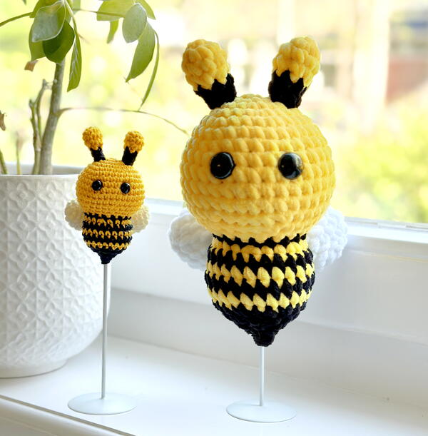 Buzzy The Bee Free Amigurumi Crochet Pattern