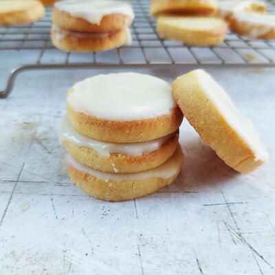 French Honey Butter Cookies - With Honey Glaze