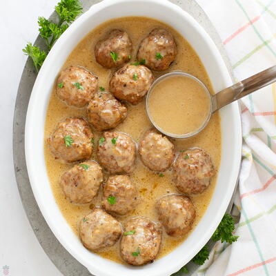 Creamy Rich Meatballs And Gravy Recipe (easy Slow Cooker)