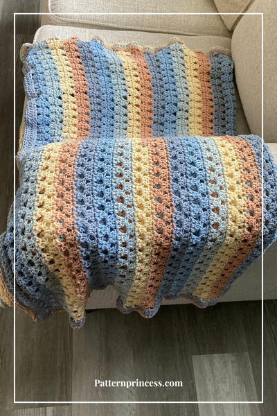 Easy Crochet Modern Granny Blanket Pattern