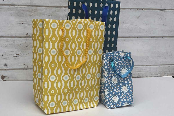 Diy Gift Bags From Wrapping Paper 