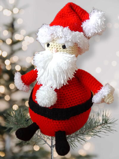Crochet Santa Shelf Sitter Pattern - Holiday Crochet Pattern