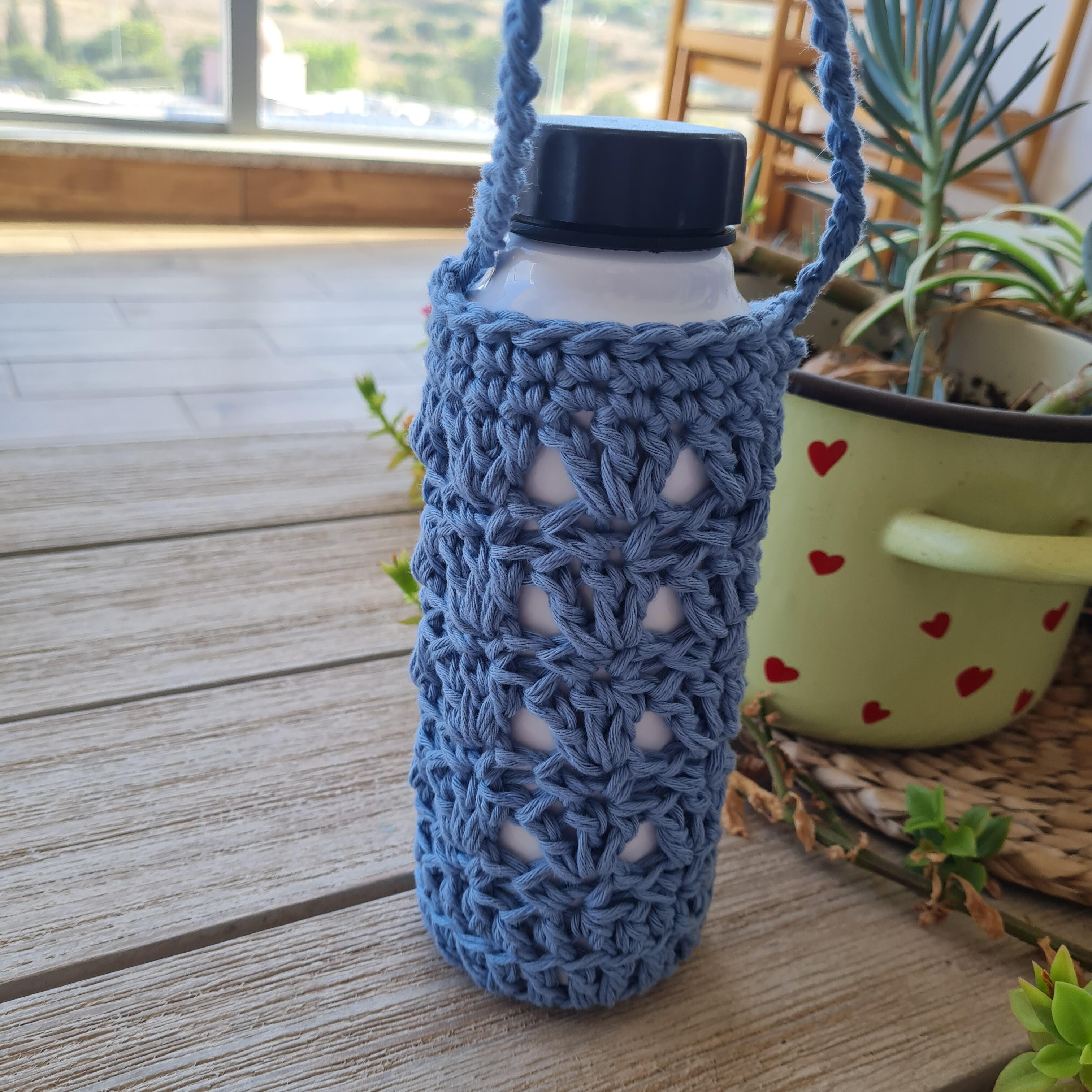 Zoe Water Bottle Holder | FaveCrafts.com