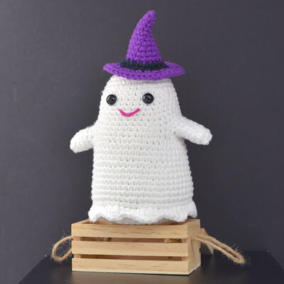 Friendly Amigurumi Crochet Ghost