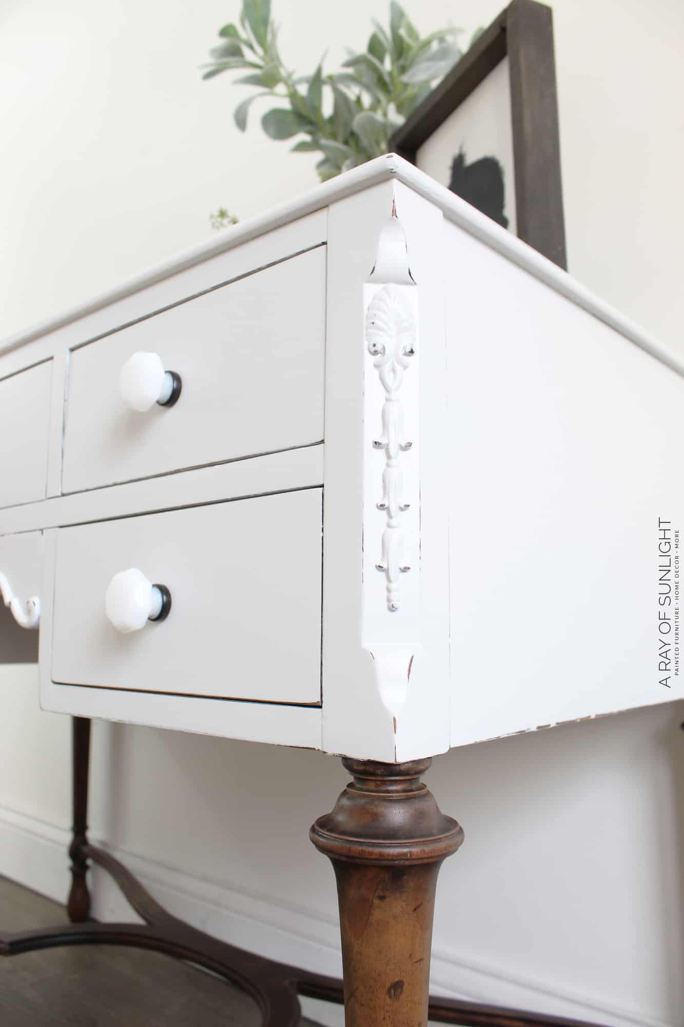 Light Gray Painted Desk | DIYIdeaCenter.com