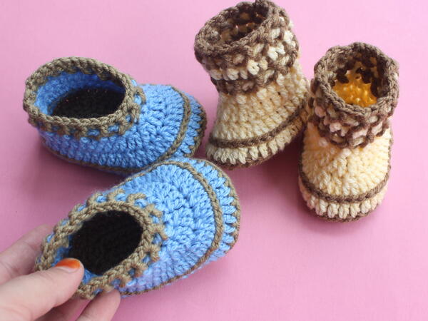 Easy Crochet Baby Flat Booties 