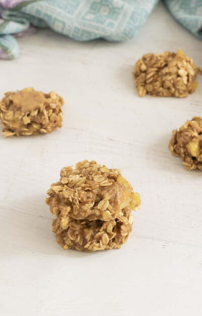 3 Ingredient Vegan Peanut Butter Cookies