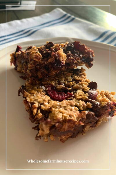 Ooey Gooey Oatmeal Cherry Chocolate Chip Bars Recipe