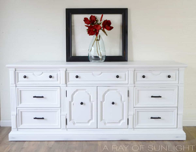 White Painted Thomasville Dresser 