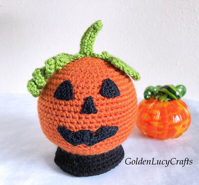 Crochet Pumpkin Snow Globe
