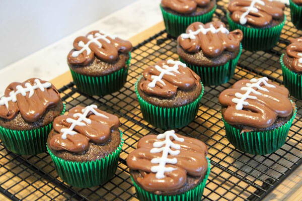 Easy And Delicious Football Cupcakes For Game Day