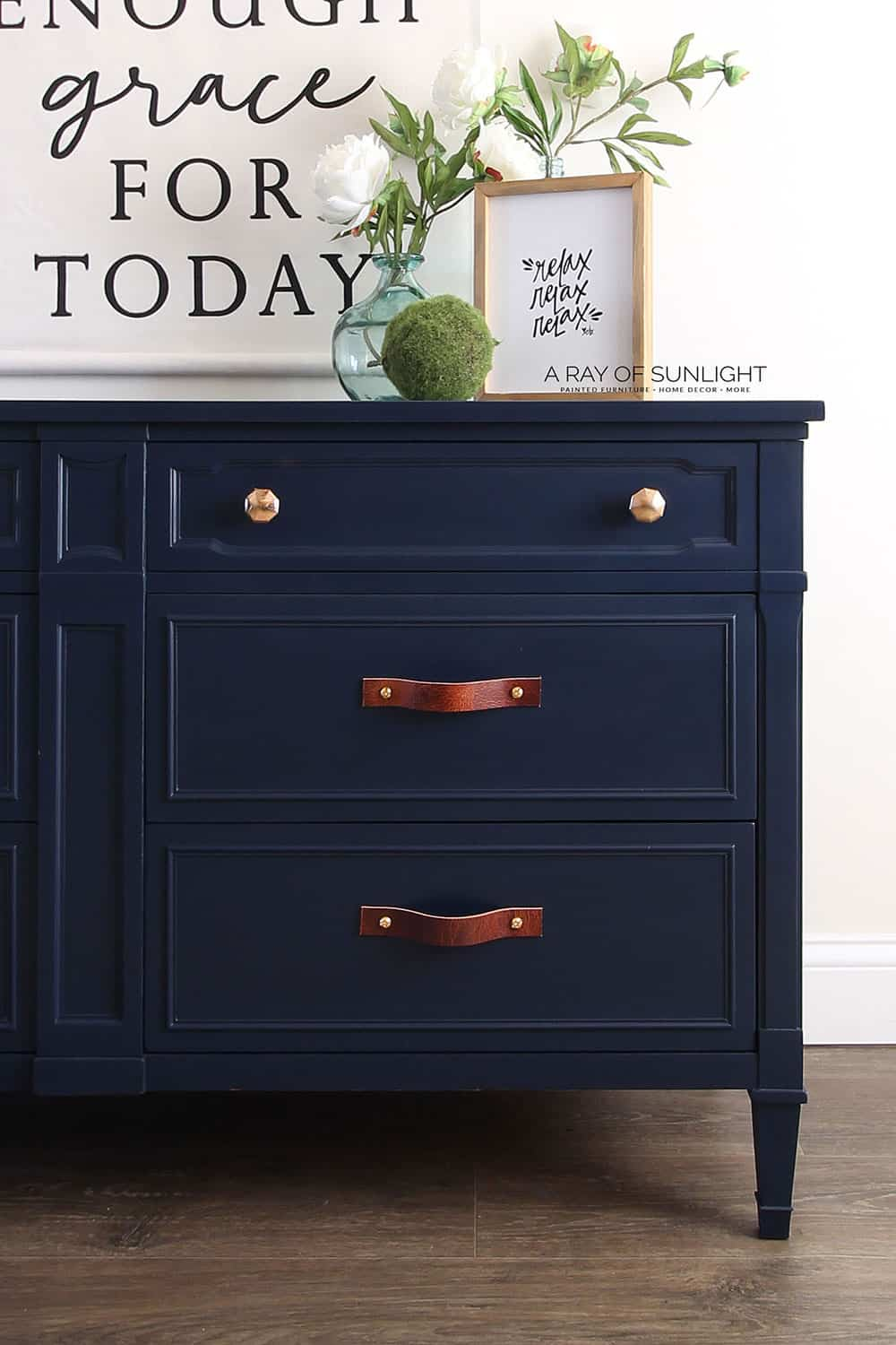 Navy Painted Dresser | DIYIdeaCenter.com