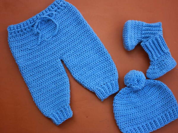 Free Knitting Pattern for Baby Trousers - Knitting Bee