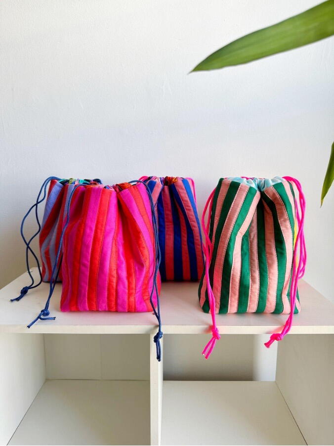 Quilted Stripe Drawstring Bag | FaveQuilts.com