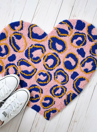 Heart-Shaped Leopard-Print Punch Needle Rug