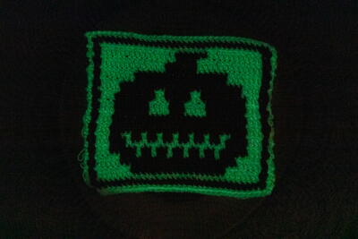 Crochet Pumpkin Jack-o-lantern Square Pattern With Glow In The Dark Yarn