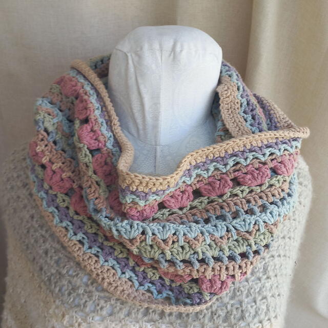 Floral Boho Scarf Cowl | AllFreeCrochet.com