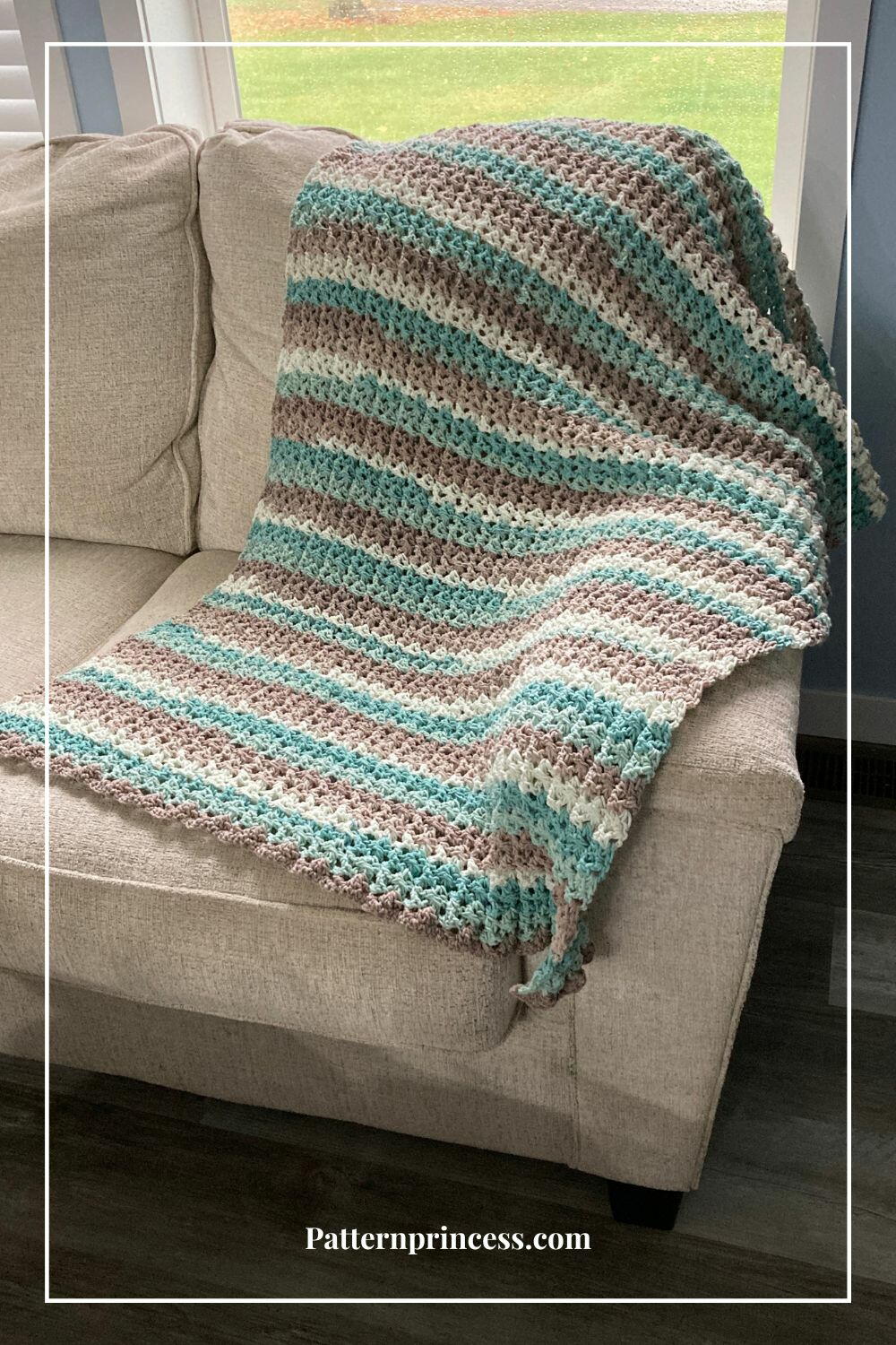 Simple Squishy Crochet Bulky Throw Blanket Pattern ...