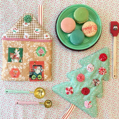 Gingerbread House Quilted Potholders