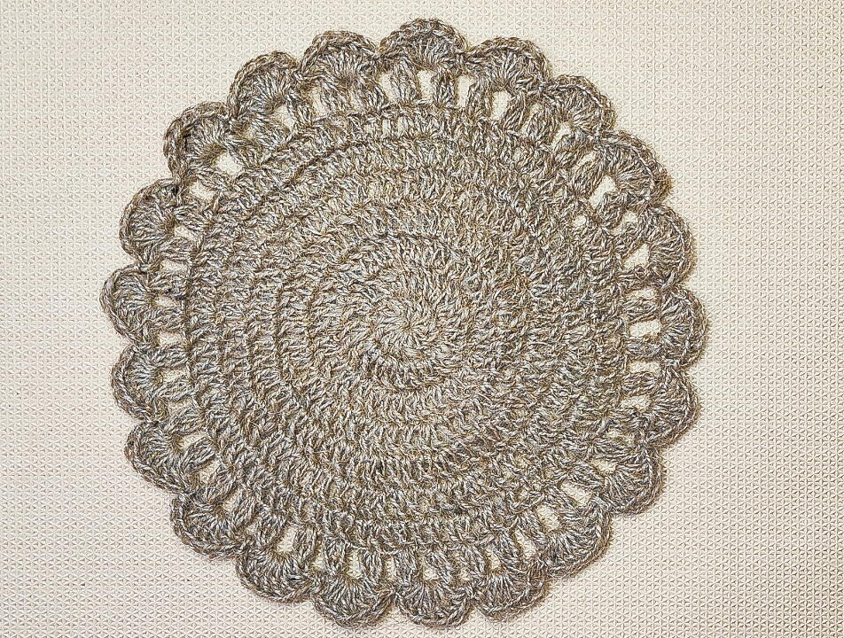 Farmhouse Rustic Crochet Round Jute Placemat 2023 Giftstravaganza Blog ...