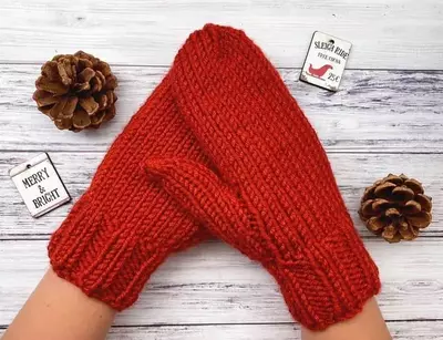 Easy Knit Mittens