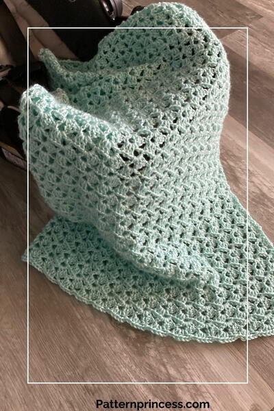 Easy Drunken Granny Crochet Baby Blanket 