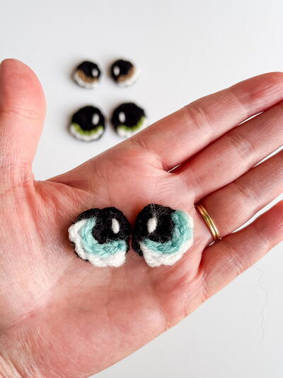 Crochet Eyes In 3 Sizes!