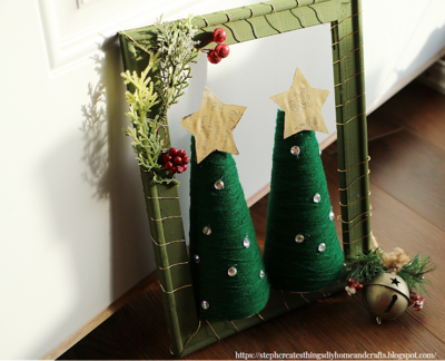 Christmas Tree Frame Decoration 