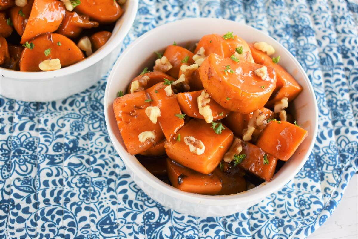 Delicious Slow Cooker Sweet Potatoes | FaveSouthernRecipes.com