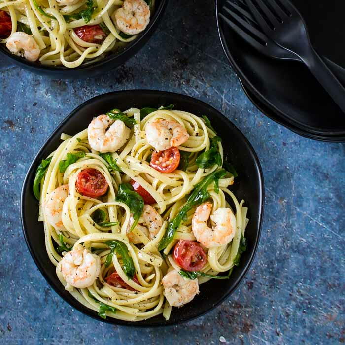 White Wine Shrimp Pasta With Arugula (30 Min Recipe) | RecipeLion.com