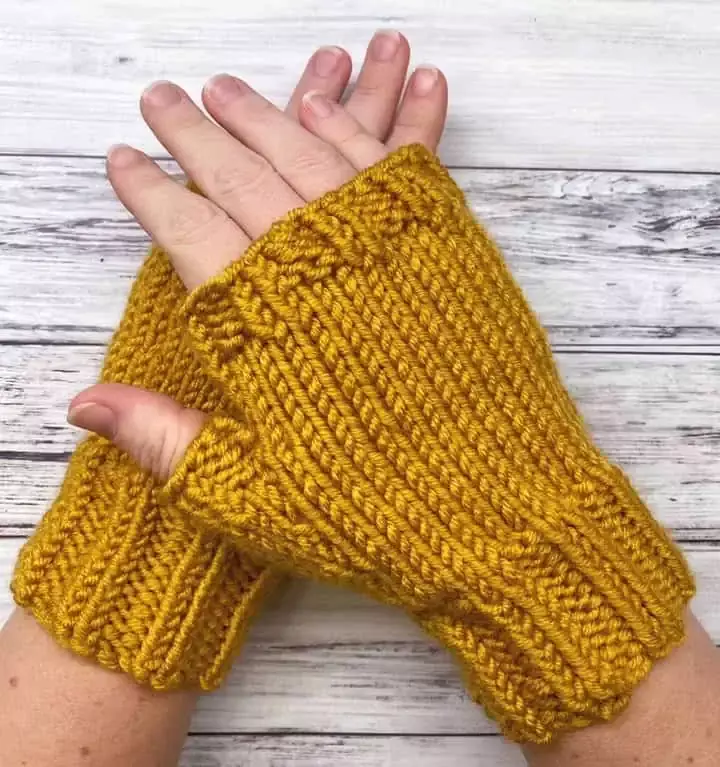 Easiest Knit Fingerless Gloves 9006