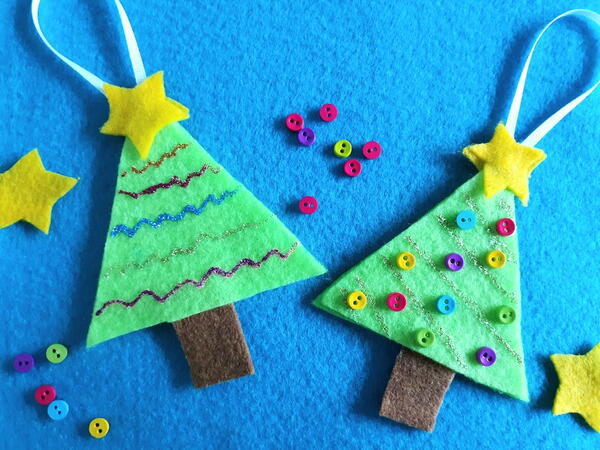 Easy No Sew Christmas Tree Felt Ornament Craft