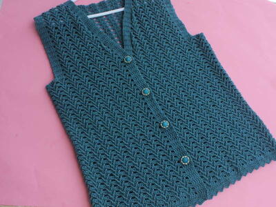 Woman Cardigan Vest Sweater New Titled
