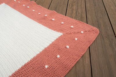 Polka Dots Border Crochet Blanket
