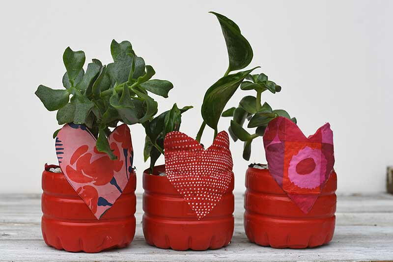 Valentine Day Planters | FaveCrafts.com