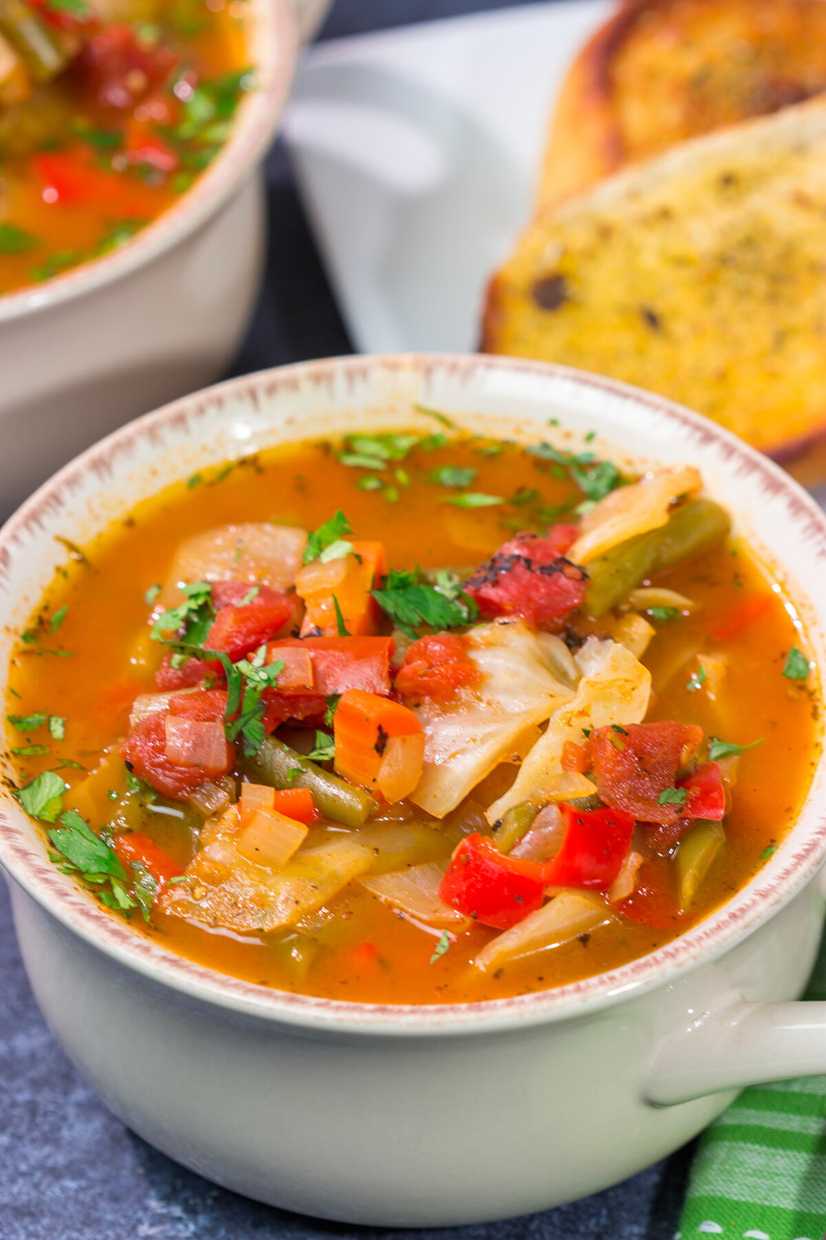 Healthy Cabbage Soup | RecipeLion.com