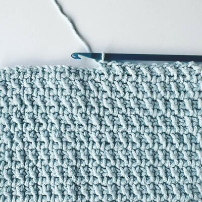 Free Crochet Dishcloth Pattern: Glacial Grid Dishcloth