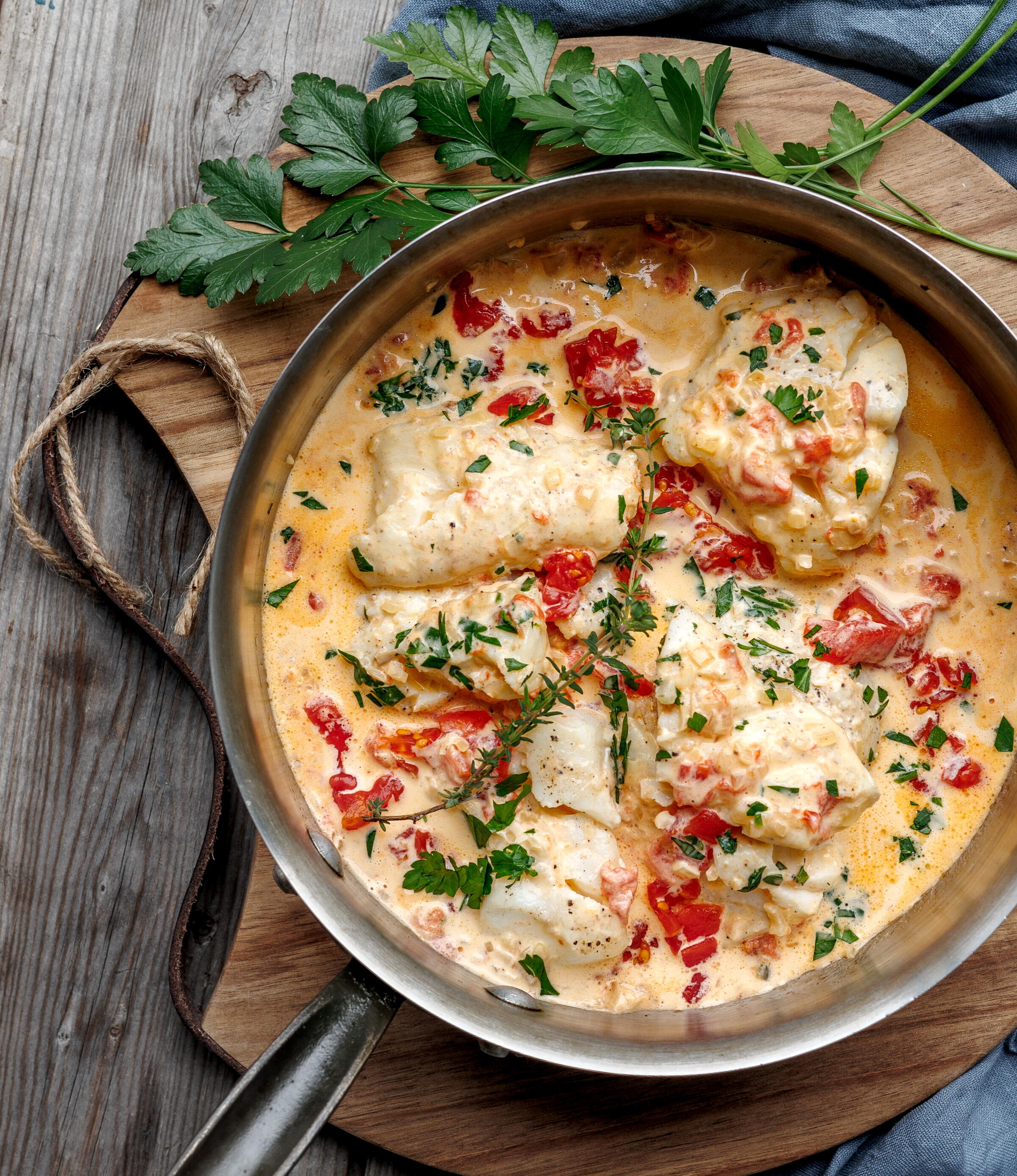 Poached Fish in Tomato and Vermouth Sauce